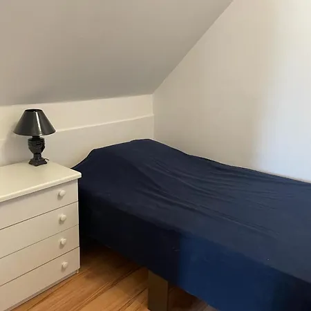 Cozy With A Private Yard *