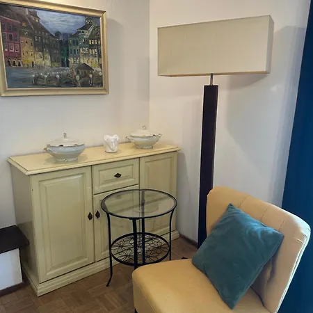 Cozy With A Private Yard